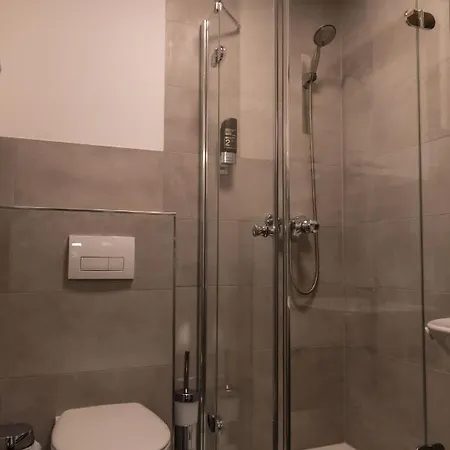 Altstadt Self Check-in Hotel *