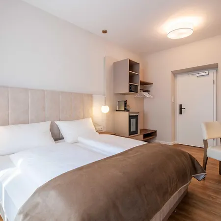 Altstadt Hotel *