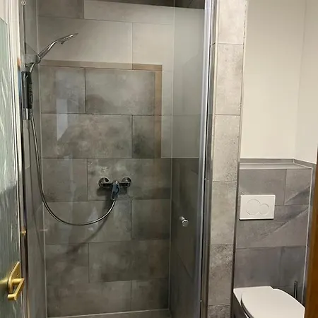 מלון Altstadt Self Check-in וירצבורג